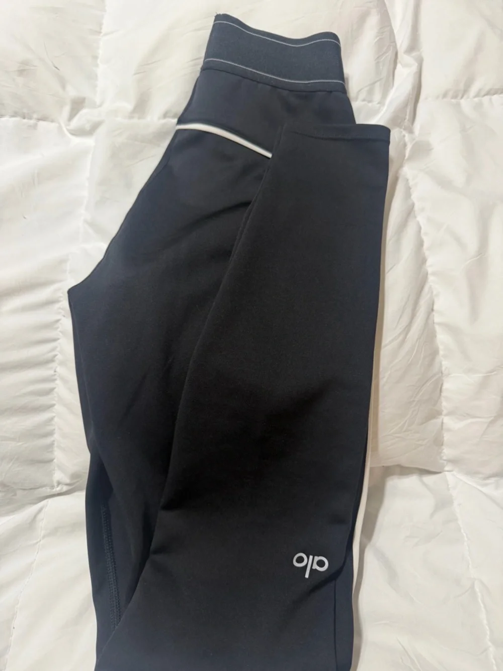ALO Yoga Black Leggings with Branded Waistband - Picture 5 of 6